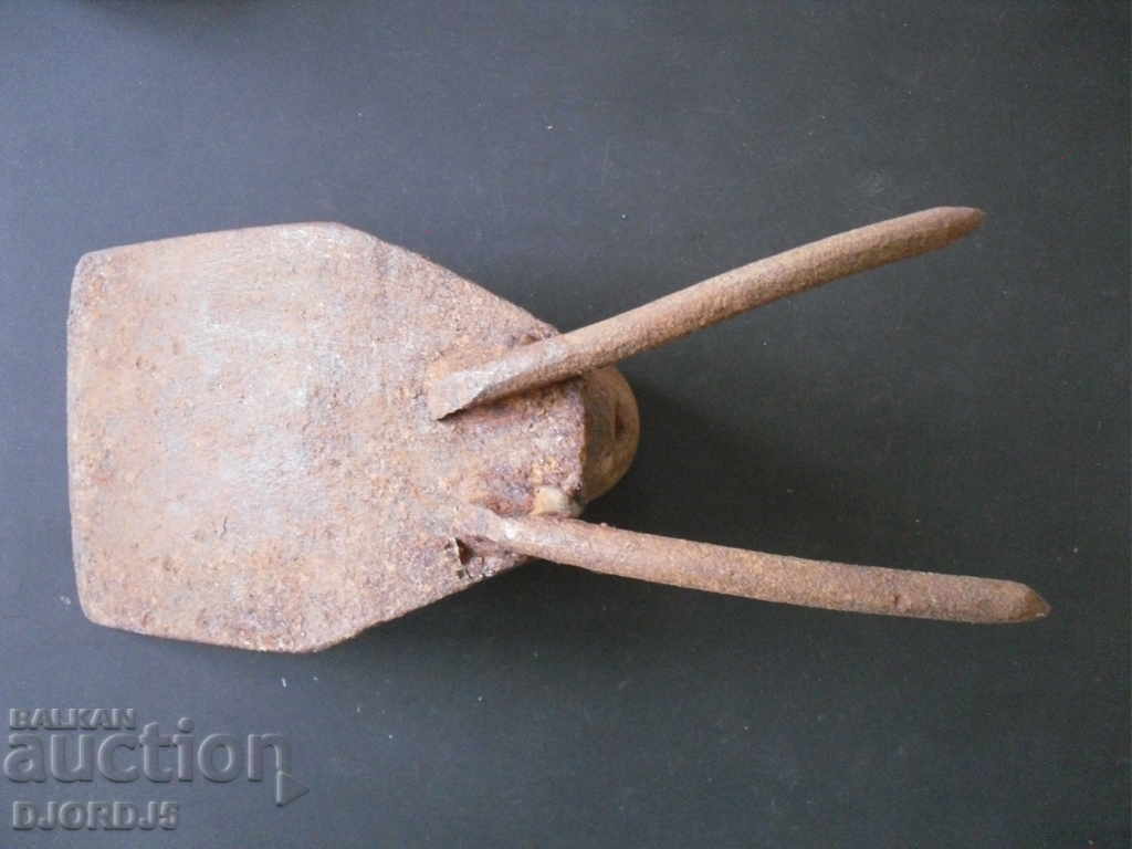 Delivery of Old agricultural tool Delivery of Old agricultural tool