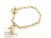 Γρίβνα με φυλαχτό