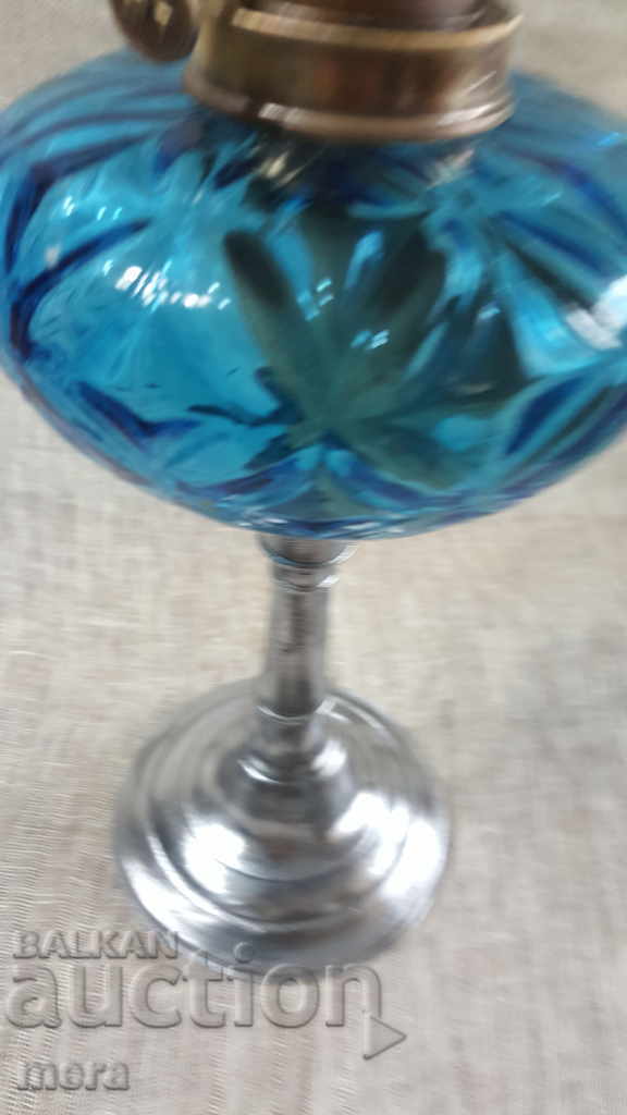 Delivery of An old lamp lamp Delivery of An old lamp lamp