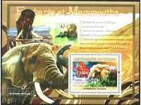 Чист блок  Фауна Слонове и  Мамути 2007  от Гвинея
