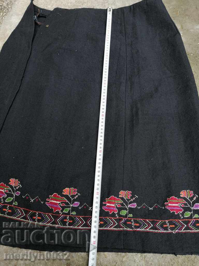 Auction  Old skirt woven fabric embroidery costume sukman