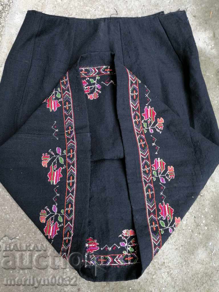 Delivery of Old skirt woven fabric embroidery costume sukman
