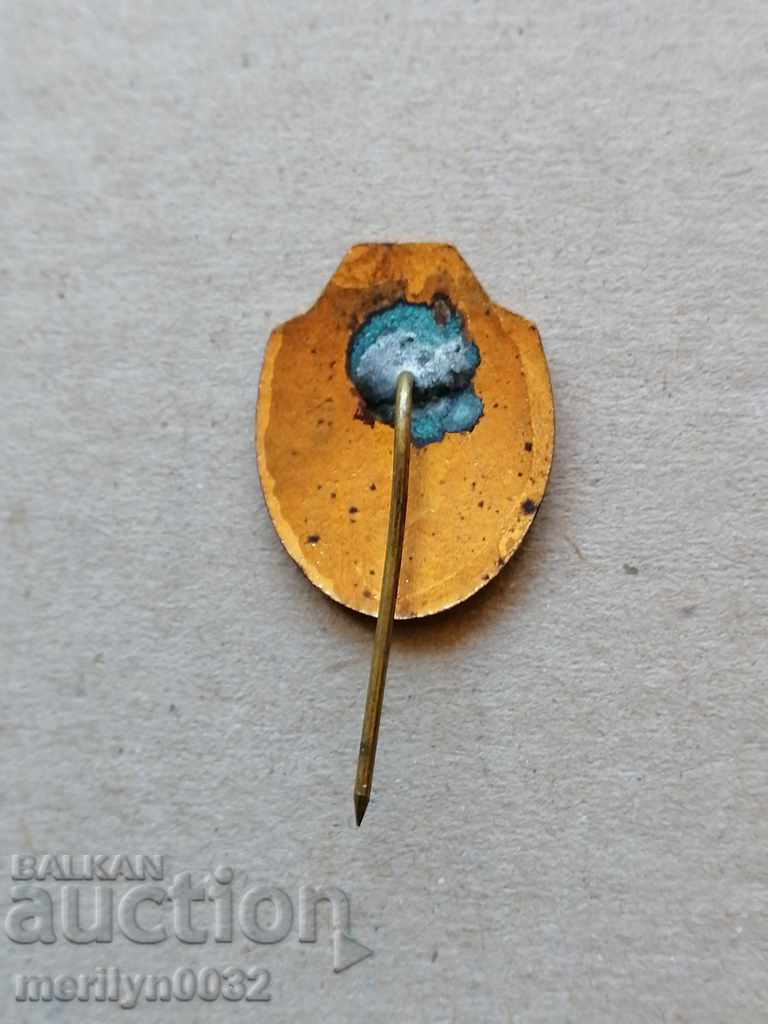 Breastplate Medal Badge Badge with price 52.00 BGN | € 26.59 Breastplate Medal Badge Badge with price 52.00 BGN | € 26.59