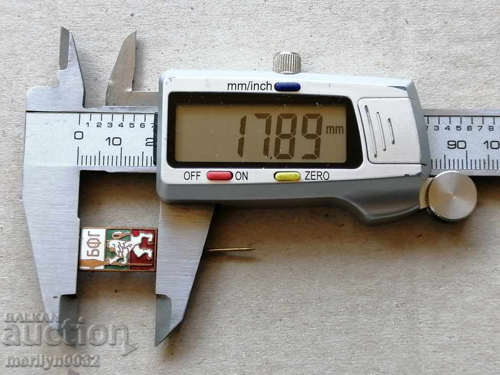 Delivery of Breastplate 20 Games MNP Medal Badge Delivery of Breastplate 20 Games MNP Medal Badge