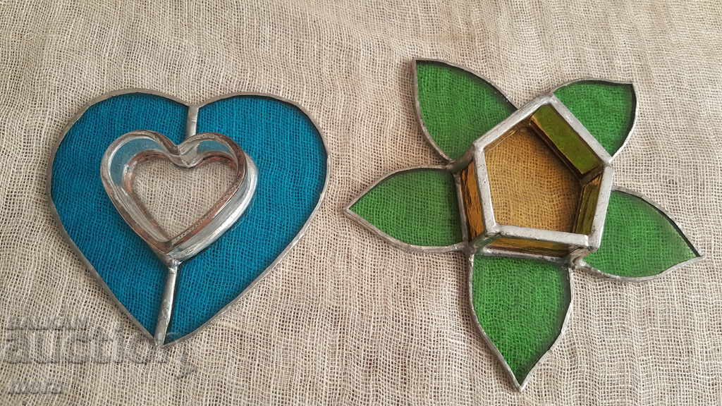 Design vessels of colored glass and metal with price 55.00 BGN | € 28.12 Design vessels of colored glass and metal with price 55.00 BGN | € 28.12