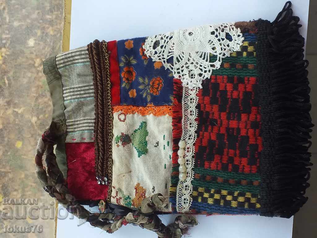 OLD RUSSIAN FOLKLORE PACKAGE FROM HOSE MANUFACTURING with price 25.00 BGN | € 12.78 OLD RUSSIAN FOLKLORE PACKAGE FROM HOSE MANUFACTURING with price 25.00 BGN | € 12.78