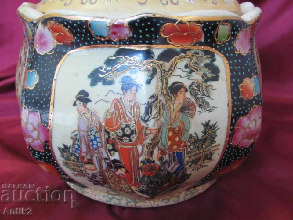 Ancient Chinese Parcel Court with Cover Gold - 7 Ancient Chinese Parcel Court with Cover Gold - 7