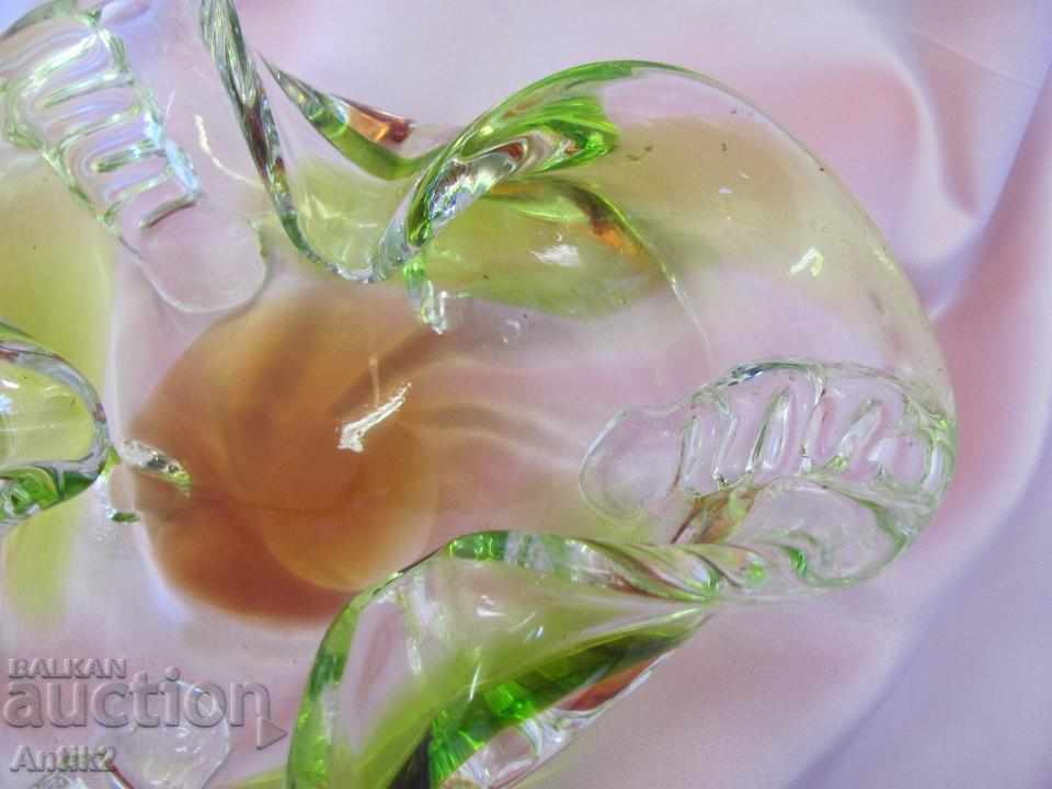 Delivery of Star Morano Crystal Glass Solid Heavy Ashtray Delivery of Star Morano Crystal Glass Solid Heavy Ashtray