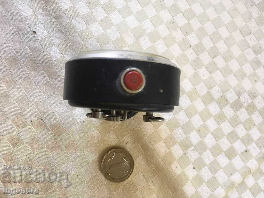 Delivery of THE CLOCK IS A GLORY OF NOTHING