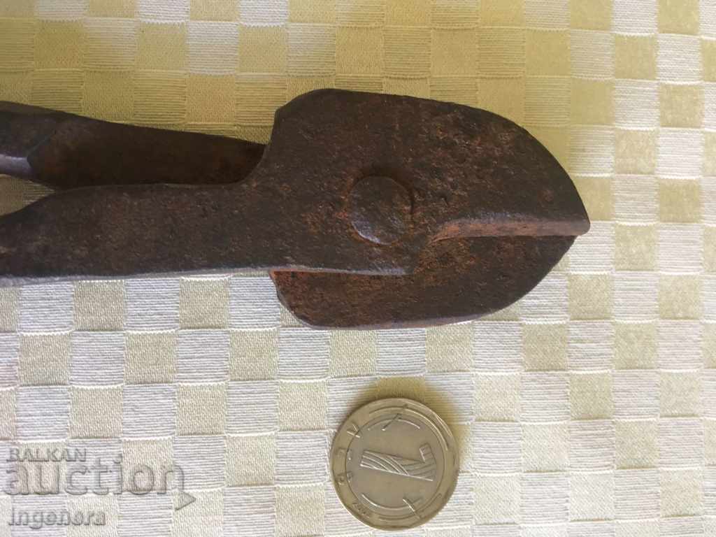 FOARFECĂ PENTRU TABLĂ INSTRUMENT VECHI cu preț € 8.20 | 16.04 BGN