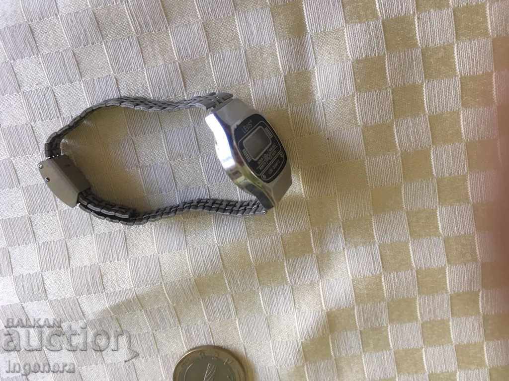 Delivery of THE WATCH IS ELECTRONIC