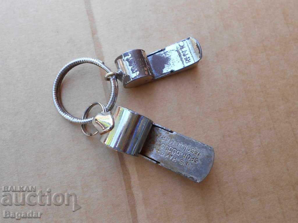 Auction Old whistles Auction Old whistles