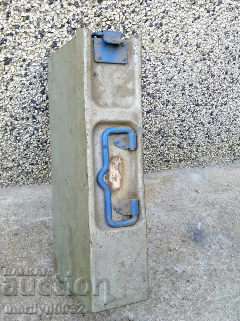 Delivery of Cartridge box for MG-34 42 Wehrmacht WWII Delivery of Cartridge box for MG-34 42 Wehrmacht WWII