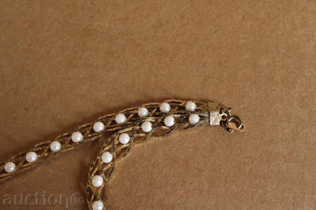 . ПЕРЛИ КОЛИЕ ГЕРДАН ОГЪРЛИЦА БИЖУ ПЕРЛЕНА с цена 9.00 лв. | € 4.60 . ПЕРЛИ КОЛИЕ ГЕРДАН ОГЪРЛИЦА БИЖУ ПЕРЛЕНА с цена 9.00 лв. | € 4.60