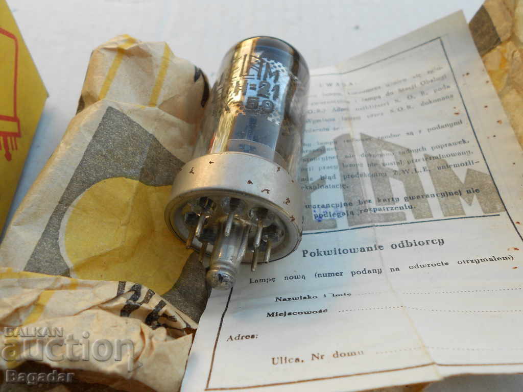 Delivery of Old radiolamp Delivery of Old radiolamp