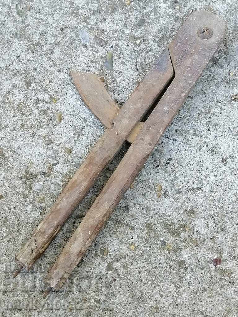 Old carpentry, wood, wooden, primitive - 5 Old carpentry, wood, wooden, primitive - 5