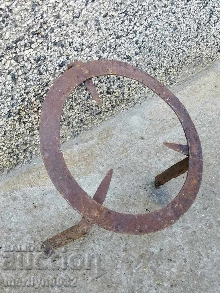 An old wrought iron soot, wrought iron, a primitive pyrosty with price 34.00 BGN | € 17.38