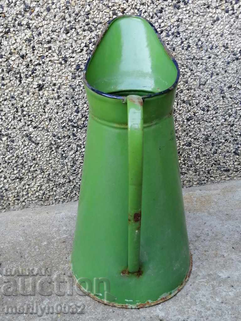 Auction Enameled pot with enamel Auction Enameled pot with enamel