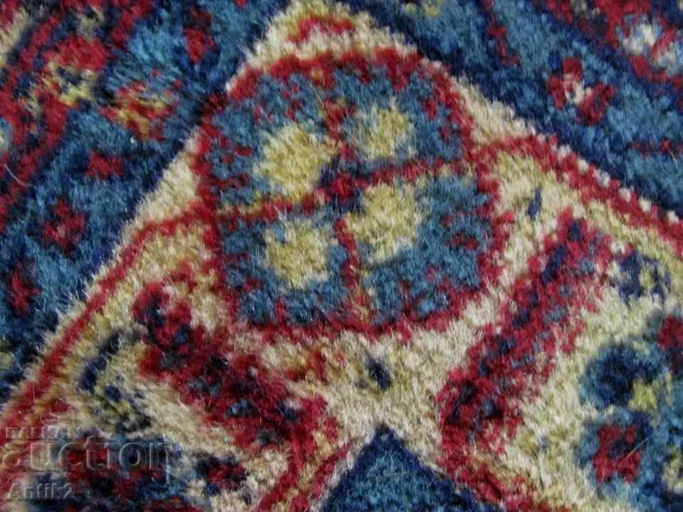 Delivery of 19th Century Hand woven wool Persian Carpet Delivery of 19th Century Hand woven wool Persian Carpet