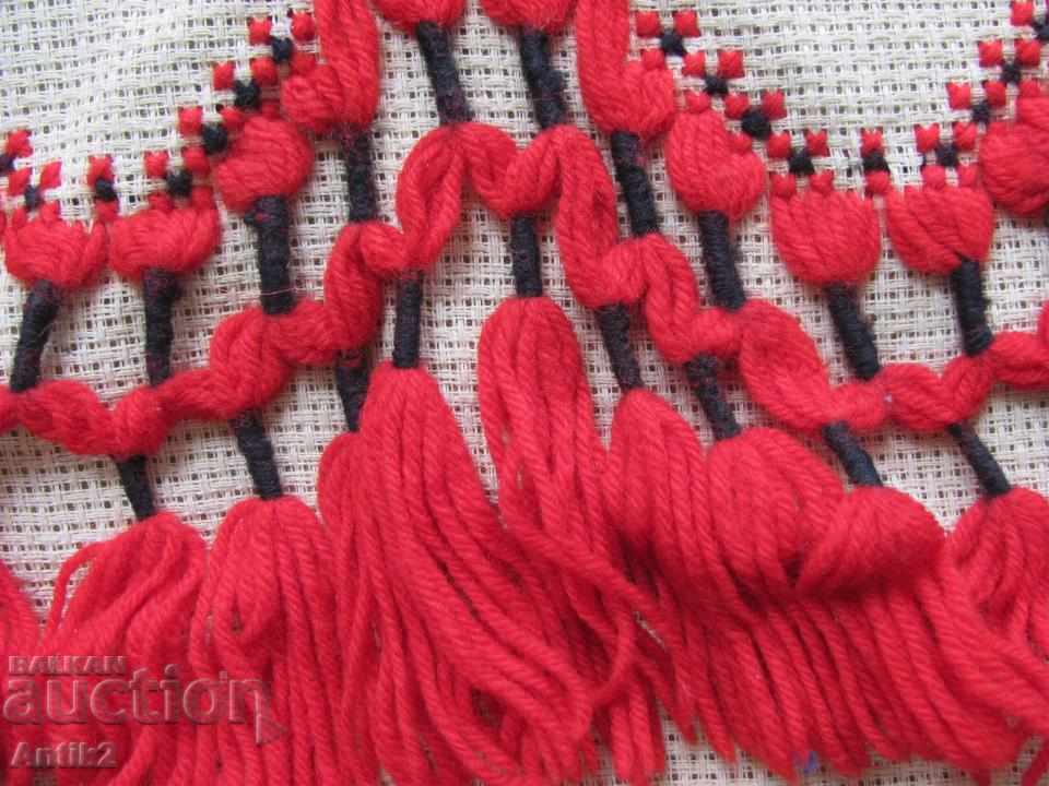 Delivery of 19th Century Folk Art Hand embroidered Pillow Delivery of 19th Century Folk Art Hand embroidered Pillow