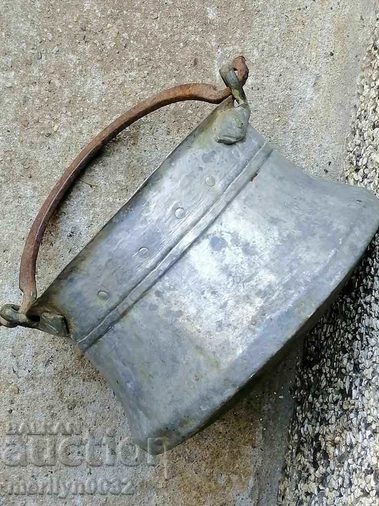 Licitație Ibric vechi de cupru, cazan de cupru, cazan, vas de cupru Licitație Ibric vechi de cupru, cazan de cupru, cazan, vas de cupru