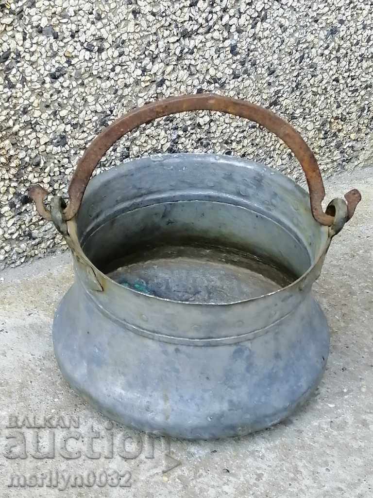 Livrarea Ibric vechi de cupru, cazan de cupru, cazan, vas de cupru Livrarea Ibric vechi de cupru, cazan de cupru, cazan, vas de cupru