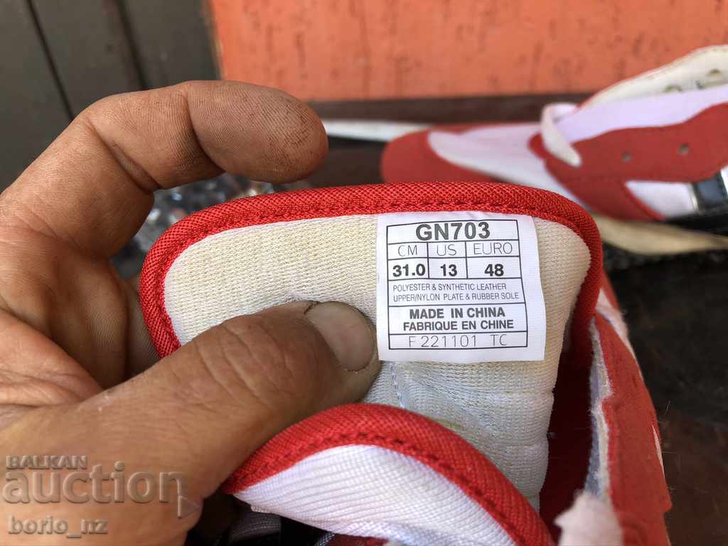Delivery of 10083. ASIX BUTTON FOOTBALL SHOES 48 ASICS NUMBER Delivery of 10083. ASIX BUTTON FOOTBALL SHOES 48 ASICS NUMBER
