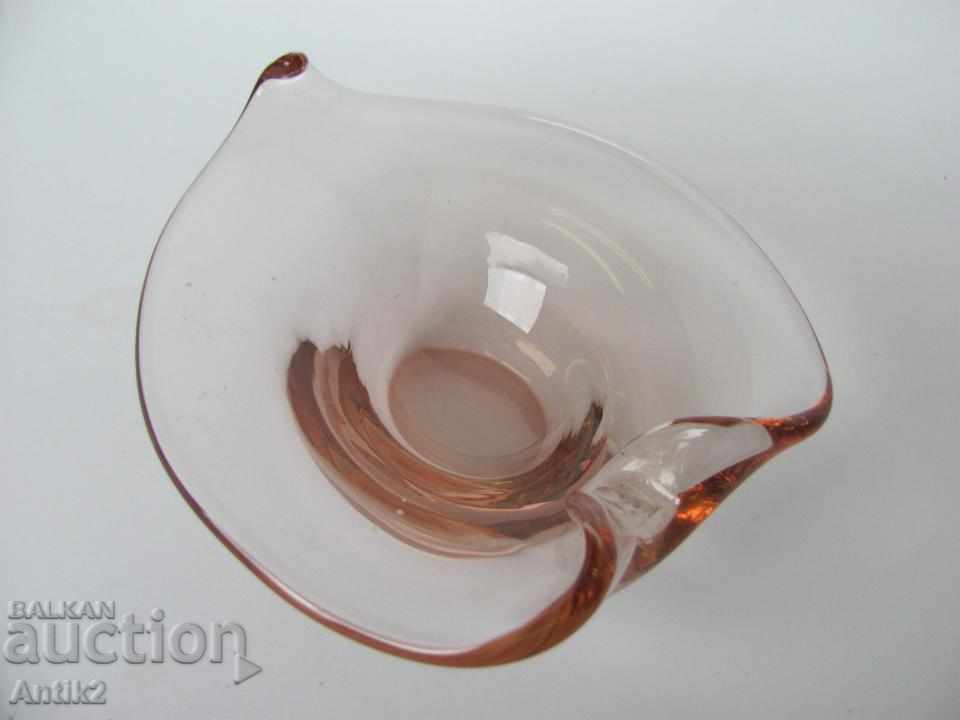 Delivery of Star Morano Crystal Glass Ashtray Delivery of Star Morano Crystal Glass Ashtray