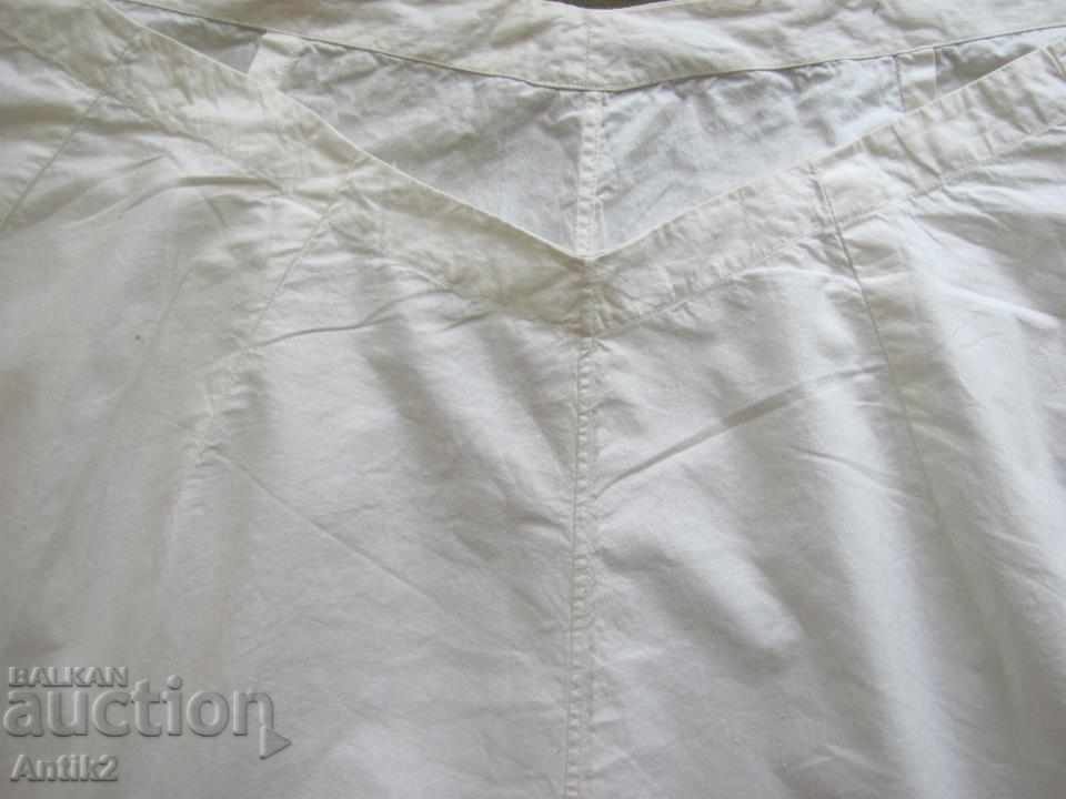 Livrarea Pantaloni de damă în stil victorian din secolul al XIX-lea, cu broderie tăiată Livrarea Pantaloni de damă în stil victorian din secolul al XIX-lea, cu broderie tăiată