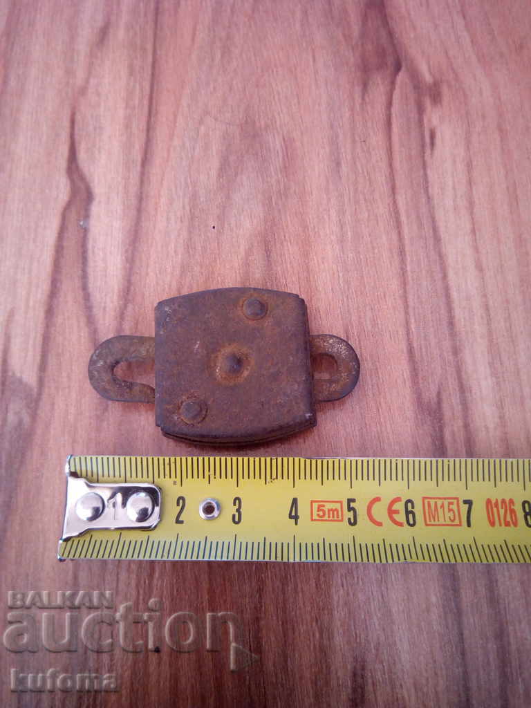 Old padlock with price 4.99 BGN | € 2.55 Old padlock with price 4.99 BGN | € 2.55