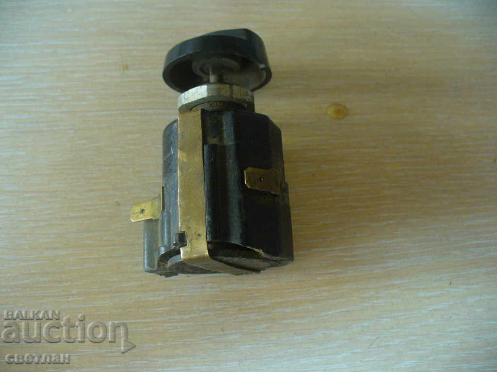 Auction  LIGHT KEY TO DAMAGE 100S