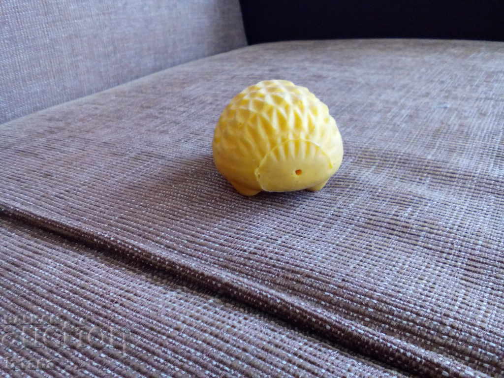 Delivery of Old toy hedgehog Delivery of Old toy hedgehog