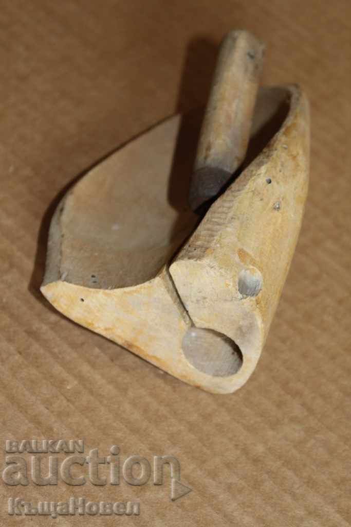 . OLD FOOTWEAR SHOE SHOE TOOL SHOES SHOE with price 15.00 BGN | € 7.67