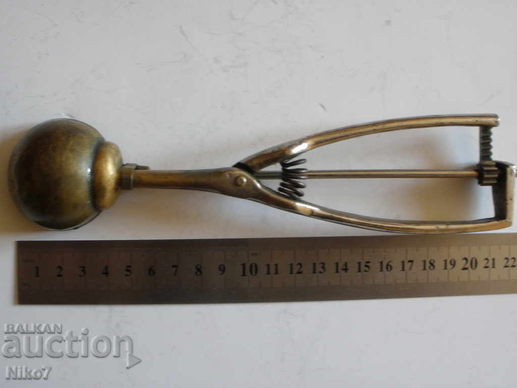 Ένα παλιό κουτάλι για το παγωτό σόδα. - 7 Ένα παλιό κουτάλι για το παγωτό σόδα. - 7