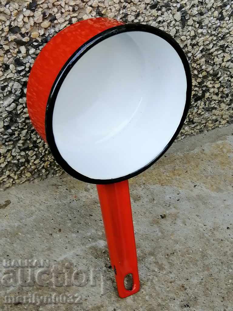 Old small enameled frying pan SOC period - 6