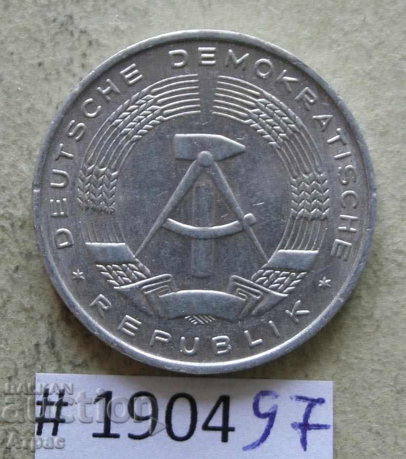 10 pfenig GDR 1982 cu preț € 0.26 | 0.51 BGN