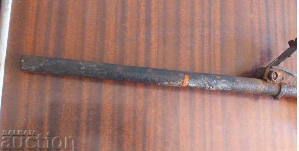 Auction  OLD RIFLE pistol pistol revolver