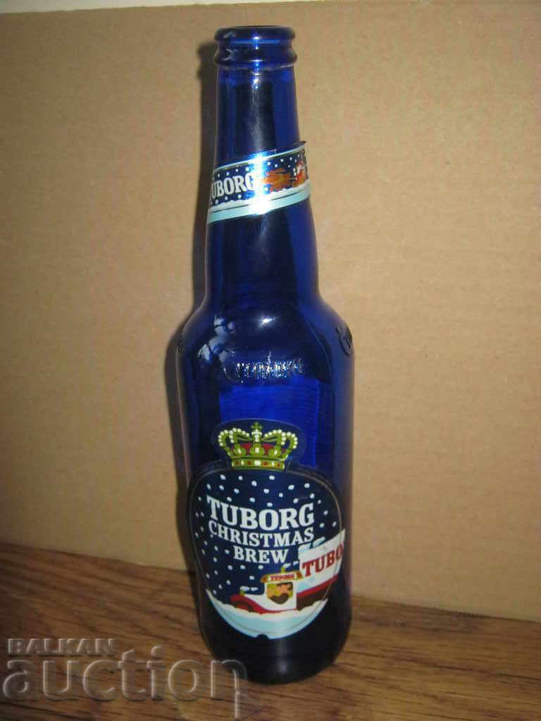 Bere. Sticla de bere. Tuborg. bere de Crăciun