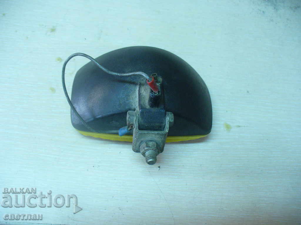 OLD HALOGEN HEADLAMP with price 10.00 BGN | € 5.11