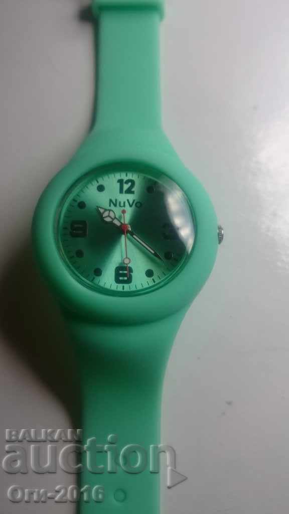 NuVo Unisex Clock with price 13.00 BGN | € 6.65 NuVo Unisex Clock with price 13.00 BGN | € 6.65