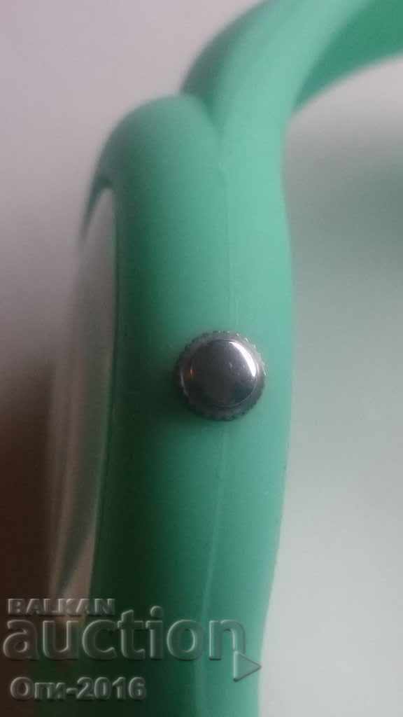 NuVo Unisex Clock - 5 NuVo Unisex Clock - 5