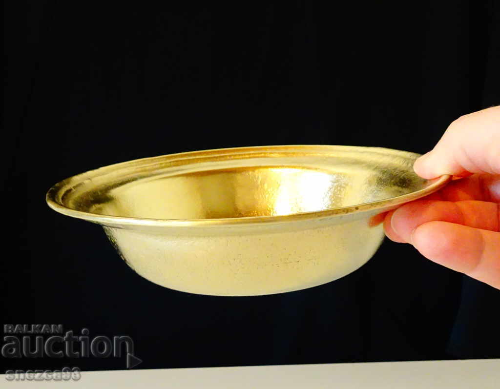 Bronze plate, candy dish, bronze vessel 340 gr with price 15.00 BGN | € 7.67