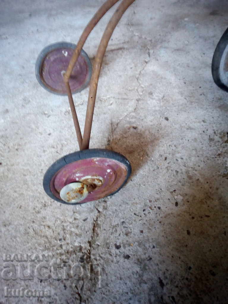 Доставка на Много старо колело триколка Доставка на Много старо колело триколка