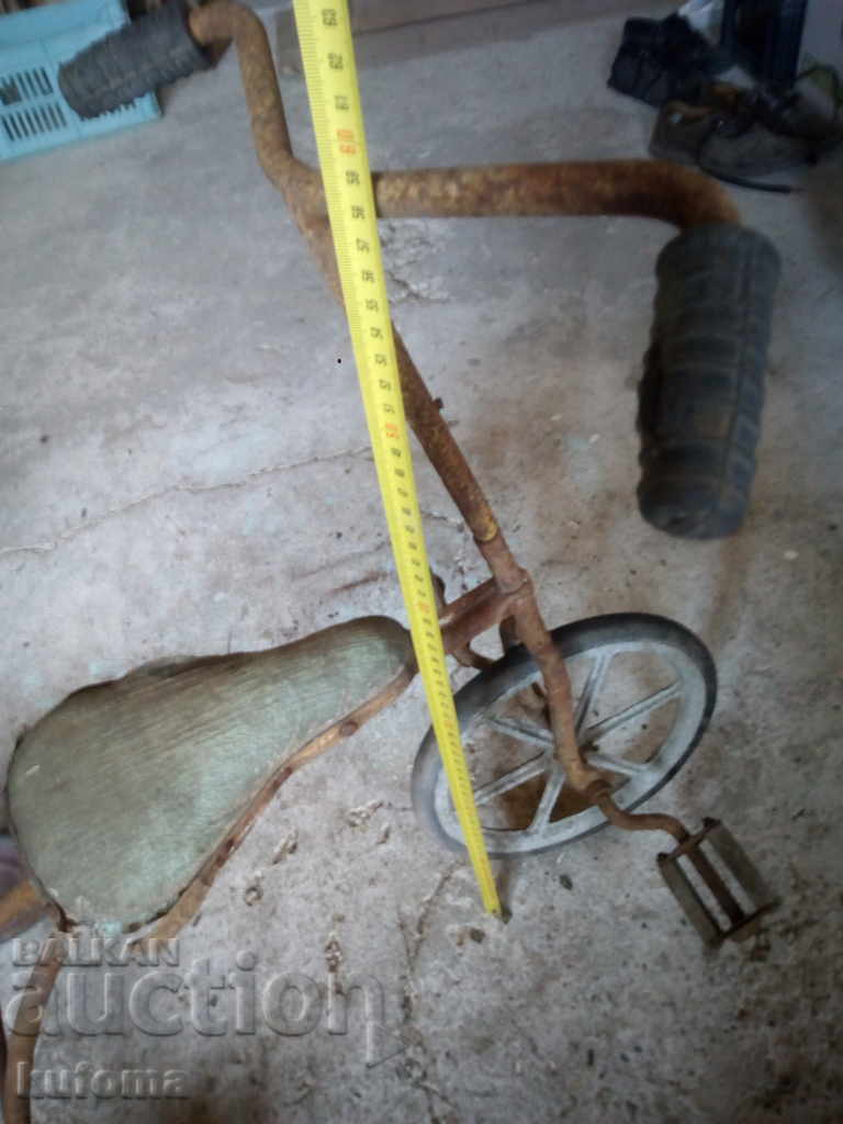 Old Tricycle - 7