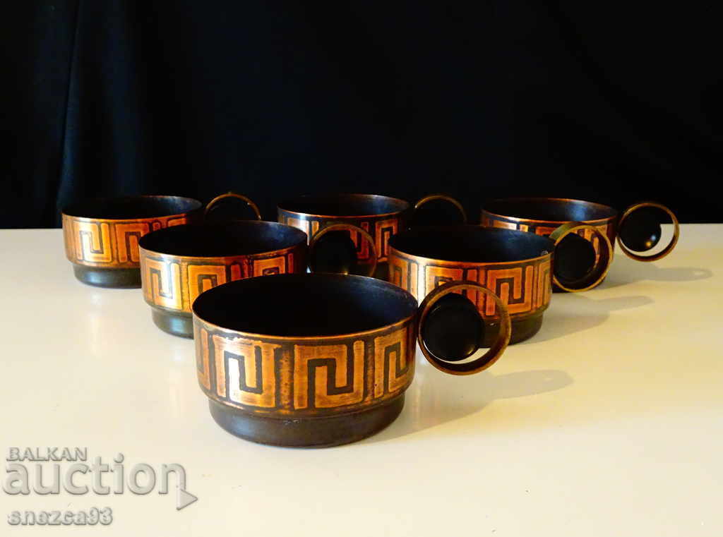 German copper cups 6 pcs., beautiful handle. with price 36.00 BGN | € 18.41 German copper cups 6 pcs., beautiful handle. with price 36.00 BGN | € 18.41