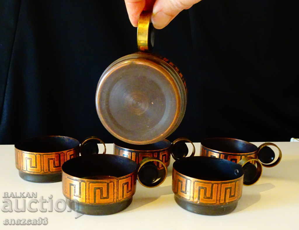 Delivery of German copper cups 6 pcs., beautiful handle. Delivery of German copper cups 6 pcs., beautiful handle.