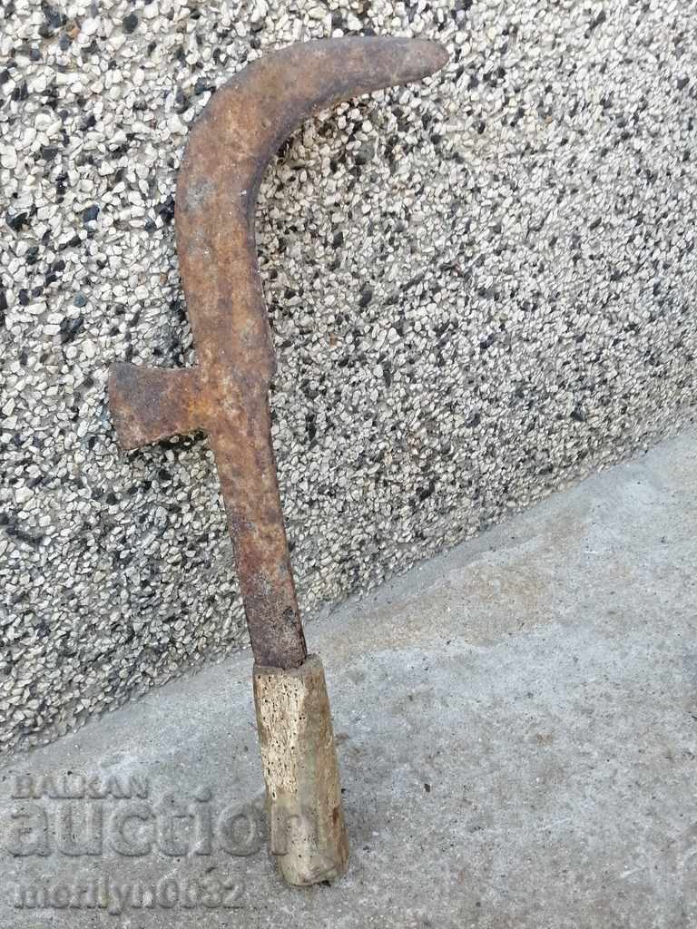 An old tool, an instrument, a hand forged cutter, a chopper, a machete - 7 An old tool, an instrument, a hand forged cutter, a chopper, a machete - 7