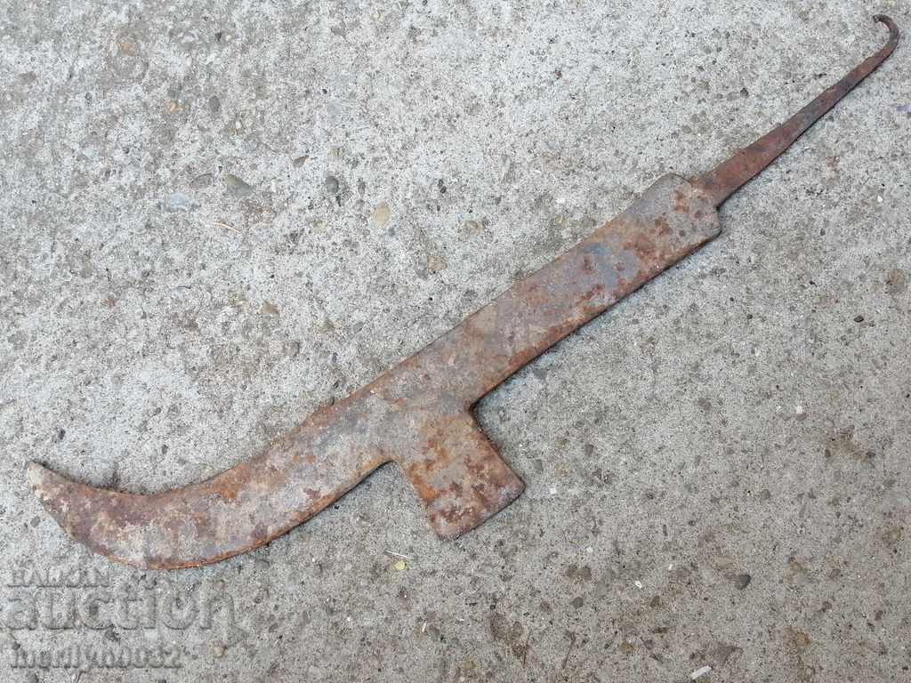 An old tool, an instrument, a hand forged cutter, a chopper, a machete - 7 An old tool, an instrument, a hand forged cutter, a chopper, a machete - 7