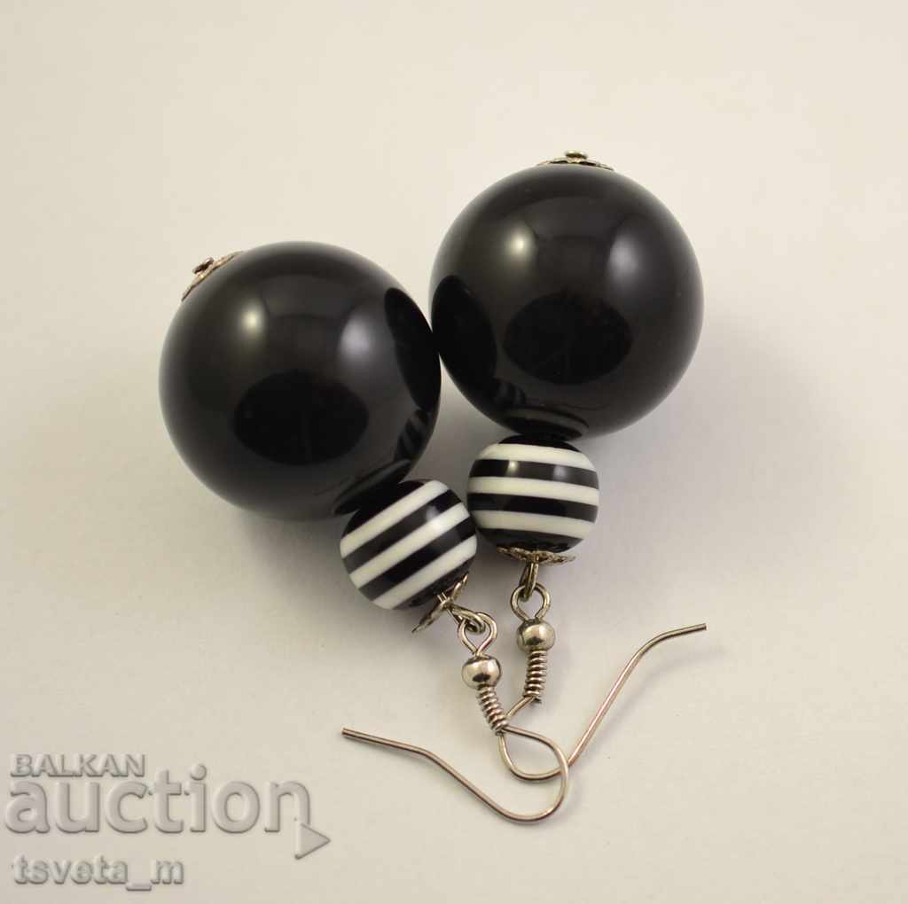 Σκουλαρίκια