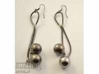 Σκουλαρίκια